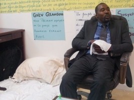Haiti - Politic : Arnel Bélizaire 6th day hunger strike