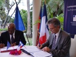 Haiti - Education : Signature of an university agreement between France and Haiti
