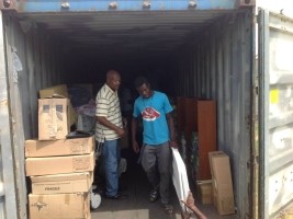 Haïti - Diaspora : Distribution de matériels sanitaires et scolaires