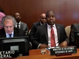 Haiti - Dominican Republic : Lener Renauld request the intervention of the OAS