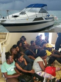 Haiti - Social : 25 Haitian boat people, landed near Boynton Inlet