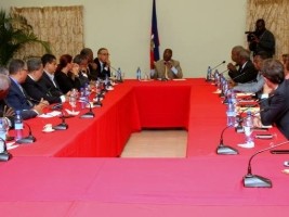 Haïti - Élections : Privert cherche des fonds auprès du secteur privé