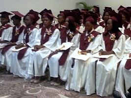 Haïti - Santé : Graduation de la Première Promotion de Sage-femmes de l’INSFSF
