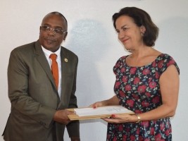 Haiti - Agriculture : Donation of seeds by France