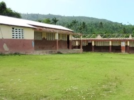 Haïti - Éducation : 10 mois après le passage de Matthew, des dizaines d'écoles toujours pas réparées