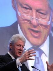 Haïti - Reconstruction : À Davos, Bill Clinton demande l’aide de l’Indonésie