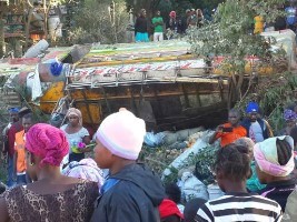 Haïti - FLASH : Grave accident de bus près de Fonds Verrettes, 30 victimes