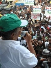 Haiti - Elections : Mirlande Manigat launches her campaign to Solino
