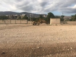 Haiti - Bon Repos : A market to clear sidewalks and public roads