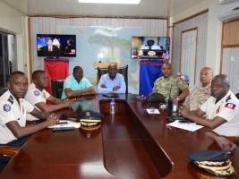 Haiti - Security : Michel-Ange Gédéon congratulates the police officers