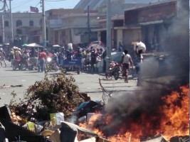 Haïti - FLASH : 2e jour de manifestations violentes au moins 3 morts et de nombreux blessés...