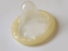 Haiti - Health : 10 million condoms distributed... prevention, awareness...