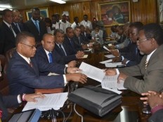 Haïti - Politique : Laurent Lamothe a déposé 58 documents au Sénat