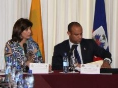 Haiti - Politic : Working session with the Colombian Chancellor Maria Angela Holguín