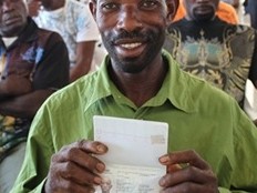 Haiti - Social : Delivery of documents to 300 undocumented Haitians in the Dominican Republic