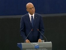 Haiti - Politic : «No country can find its out of poverty simply by asking for charity» (Dixit Martelly)