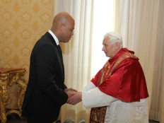 Haïti - Diplomatie : Le Président Martelly reçu en audience par le Pape Benoît XVI