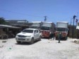 Haiti - Social : Truckers of Fond Parisien block the border of Malpasse