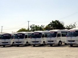 iciHaïti - Éducation : Remise des clés de 10 autobus scolaires