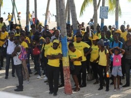 iciHaiti - Politic : Civic brigadiers and Minister Albert at the beach...