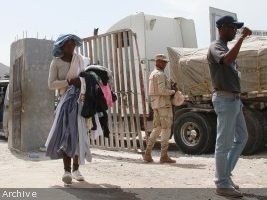 iciHaiti - Economy : Restitution of Haitians trucks stuck at the Dominican border