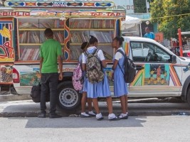 iciHaiti - Social : Towards strengthening of bibliotaptap of the country