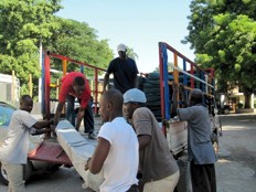 Haiti - France : Humanitarian aid to refugees and victims of cholera