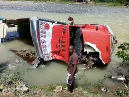 iciHaïti - FLASH : A truck driver escapes death in River Borgne