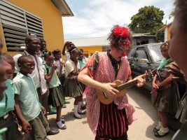 iciHaiti - Social : New tour of Clowns Without Borders Canada