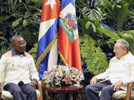 Haiti - Politic : Privert met Castro