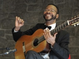 Haïti - Musique : Le guitariste haïtien Amos Coulanges en concert en Haïti