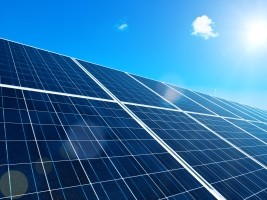 iciHaïti - Technologie : Le Maire de Delmas mise sur l'énergie solaire