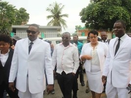 iciHaïti - Santé : La Ministre visite l’hôpital de l'Arcahaie et le Centre de Santé de Cabaret