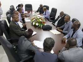 Haïti - Éducation : Vers plus de coopération avec la Banque Caribéenne de Développement 