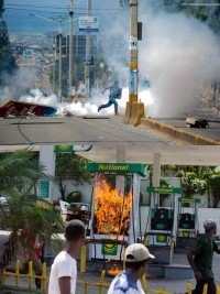 Haïti - Sécurité : La Police réprime une manifestation anti-gouvernement