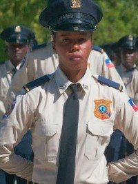 Haiti - Politic : Fight against exotic hairstyles and neglected clothes in the PNH