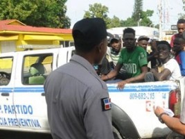 Haiti - FLASH : More than 250 Haitians arrested in Santiago, dozens of false documents seized
