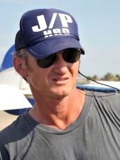 Haiti - Humanitarian : Sean Penn is very critical