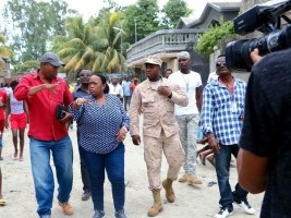 Haiti - Politic : Senator Étienne from the word to the acts