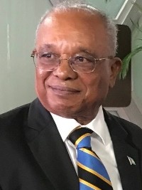 iciHaïti - Bahamas : L’Ambassadeur en Haïti transporté dans son pays pour recevoir des soins