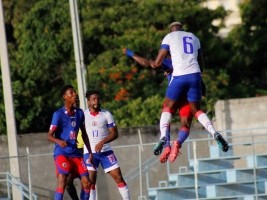 Haiti - Football : Training match, senior Grenadiers win 5-1 against U-20