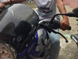 iciHaiti - Delmas : Distribution of motorcycles and money to municipal youth committees