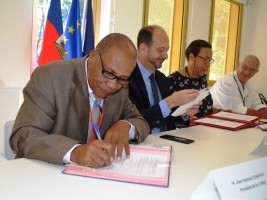 Haiti - Martinique : 415,000 euros for the extension of the park of solar streetlights in the Region of Palmes