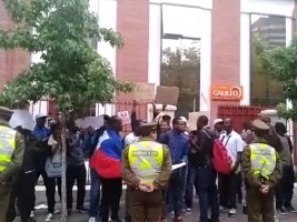Haiti - Chile : Exasperated Haitians demonstrate in front of the Embassy of Haiti in Santiago