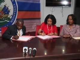 Haïti - Politique : Le MHAVE signe un accord pour répertorier les compétences de la Diaspora à travers le monde