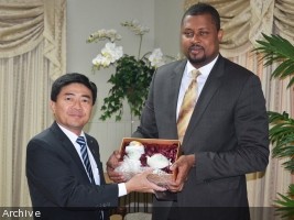 Haiti - Politic : Gary Bodeau talks about investments and electricity with the Ambassador of Taiwan