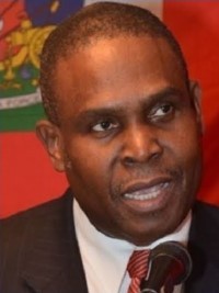 Haiti - FLASH : Céant handed his resignation after the installation of Lapin