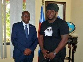Haiti - Boxing : The former world heavyweight champion Bermane Stiverne visiting the country