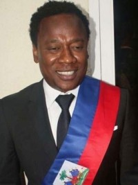 Haïti - FLASH : Sénatus révèle l’existence de relations entre le Sénateur Delva et le Chef de Gang Arnel