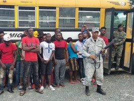 Haïti - Social : Plus de 200 haïtiens déportés chaque jour de République Dominicaine